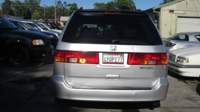 Honda Odyssey 2002 photo 4