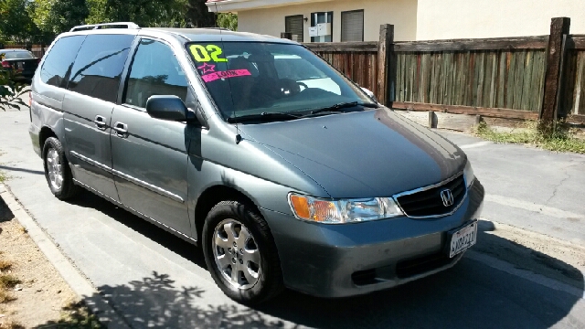 Honda Odyssey 2002 photo 3