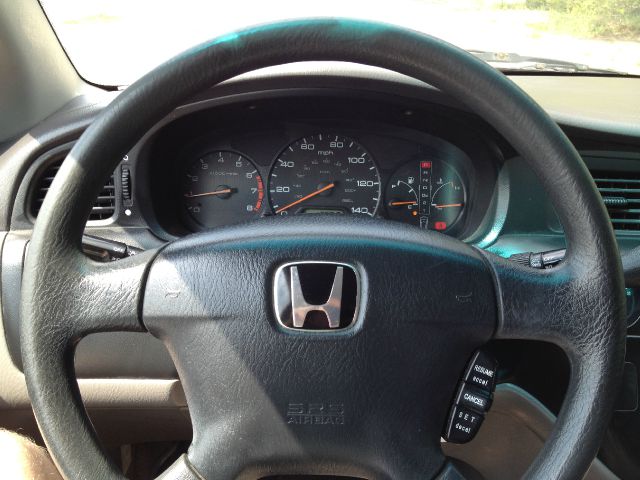 Honda Odyssey 2002 photo 11