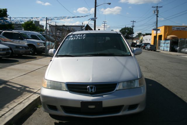 Honda Odyssey 2002 photo 3