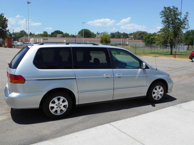 Honda Odyssey 2002 photo 2