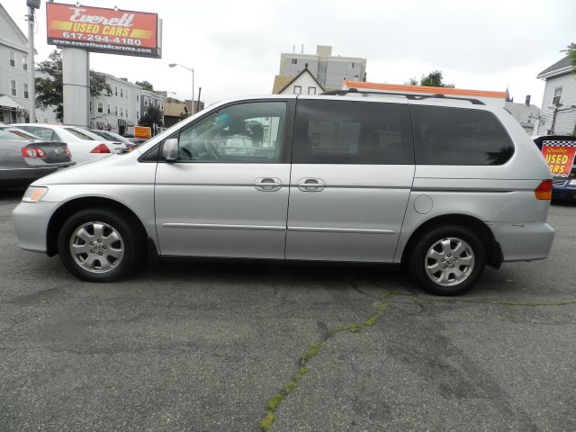 Honda Odyssey 2003 photo 1