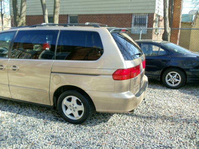 Honda Odyssey 2003 photo 1