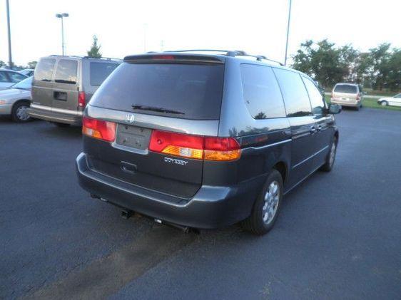 Honda Odyssey 2003 photo 2