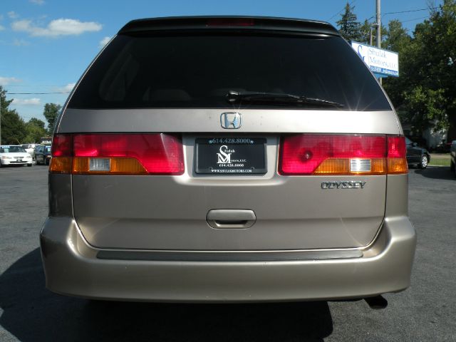 Honda Odyssey 2003 photo 3