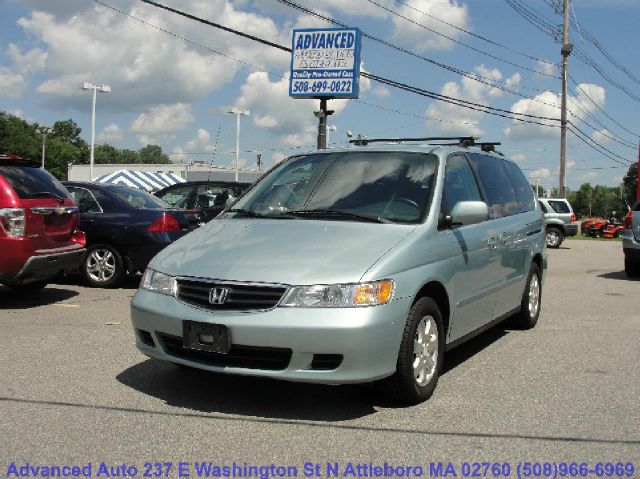 Honda Odyssey 2003 photo 2