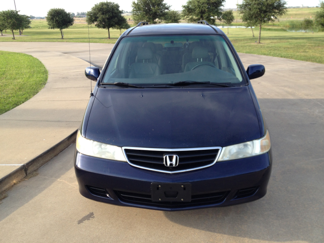 Honda Odyssey 2003 photo 3