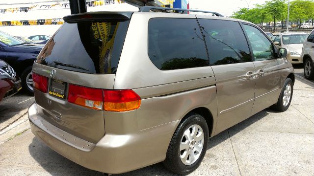 Honda Odyssey 2003 photo 1