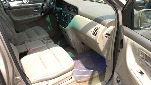 Honda Odyssey 2003 photo 10