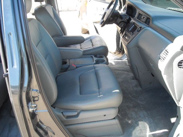 Honda Odyssey 2003 photo 24