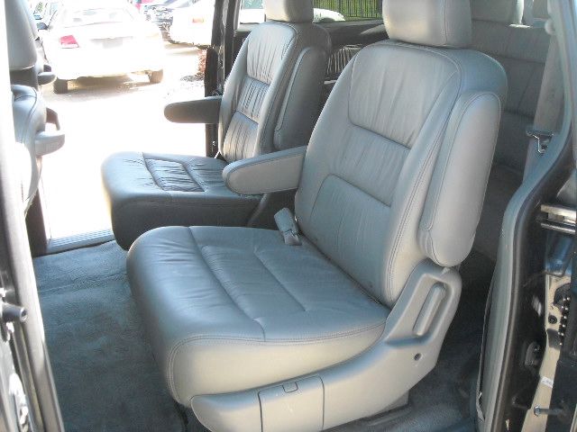 Honda Odyssey 2003 photo 3