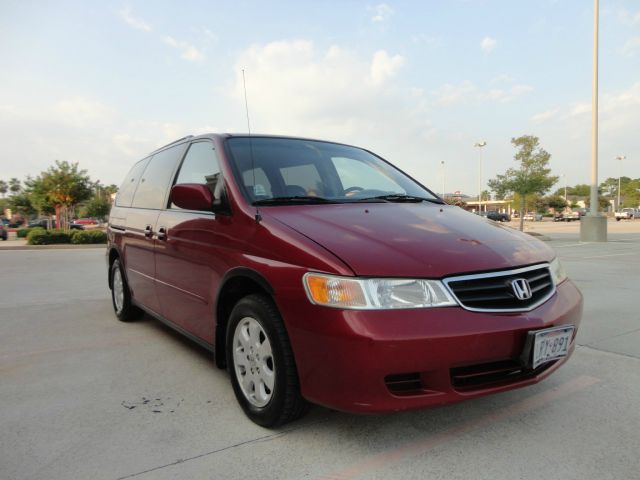 Honda Odyssey 2003 photo 2