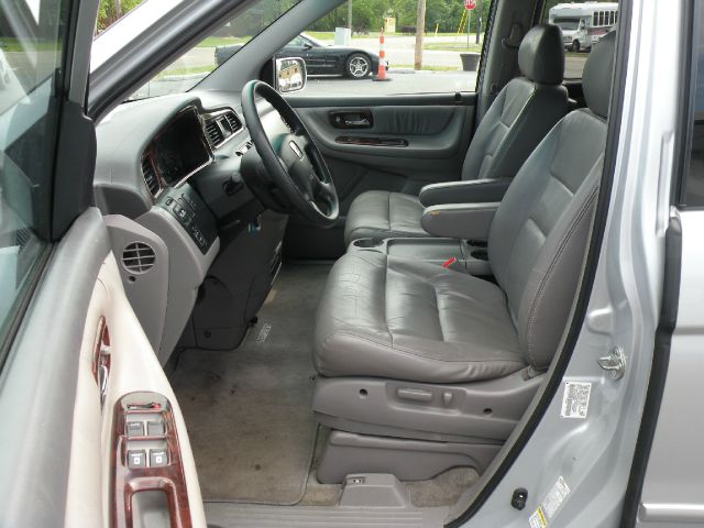 Honda Odyssey 2003 photo 15