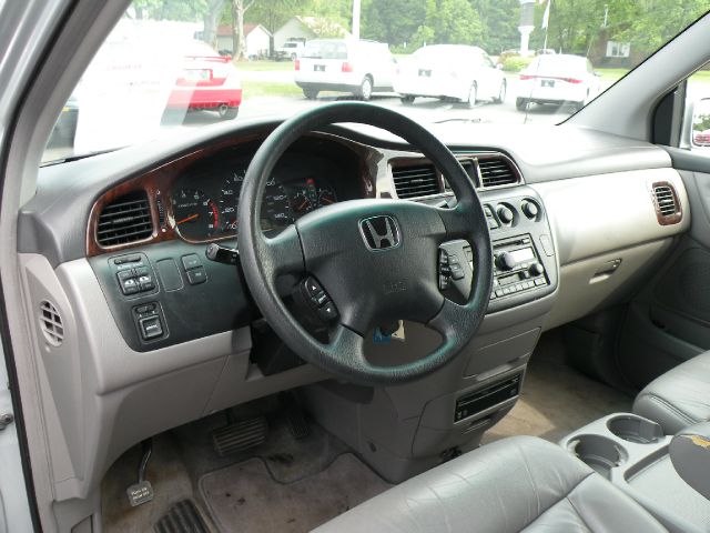 Honda Odyssey 2003 photo 19