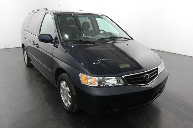 Honda Odyssey 2003 photo 3