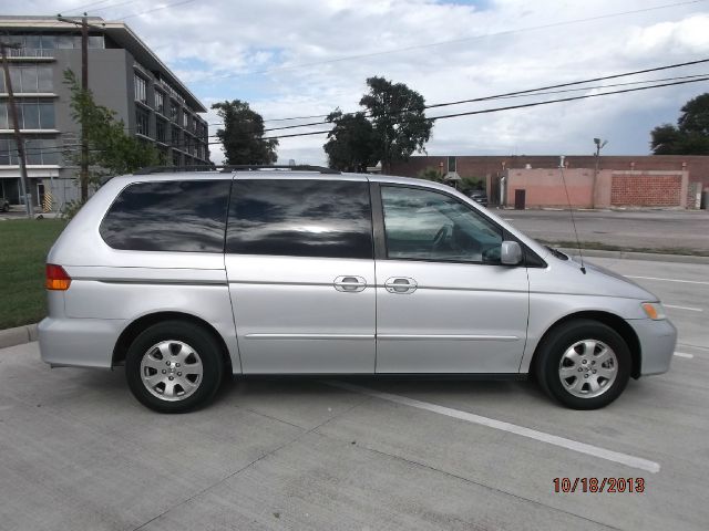 Honda Odyssey 2003 photo 1