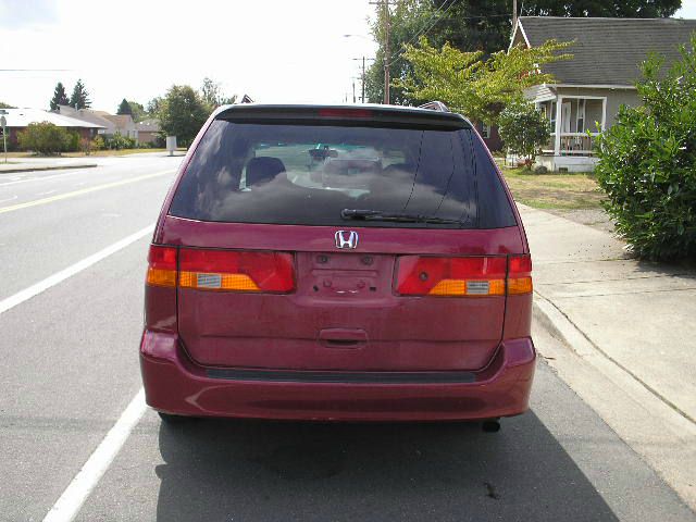 Honda Odyssey 2003 photo 3