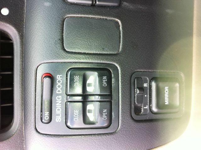 Honda Odyssey 2003 photo 1