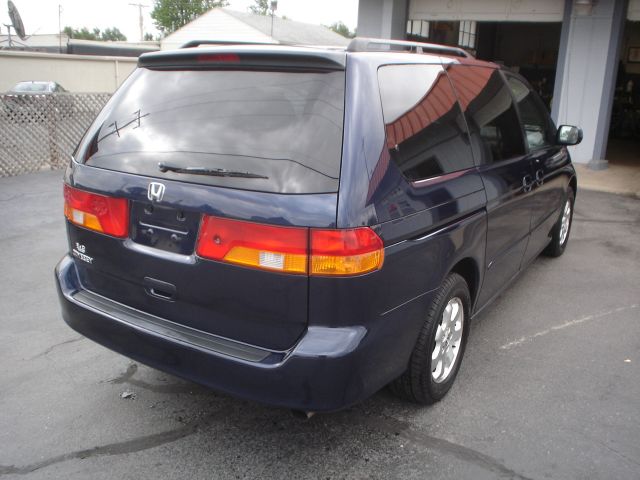 Honda Odyssey 2003 photo 18