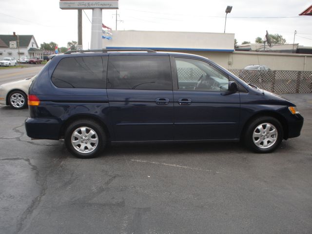 Honda Odyssey 2003 photo 3