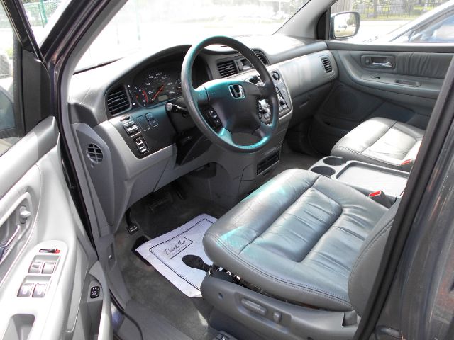 Honda Odyssey 2003 photo 4