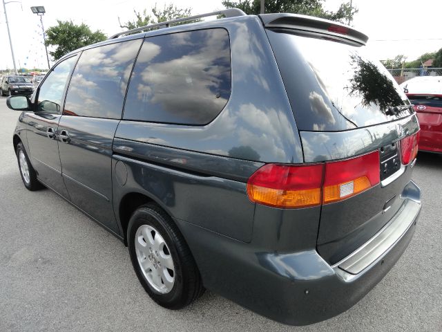 Honda Odyssey 2003 photo 7