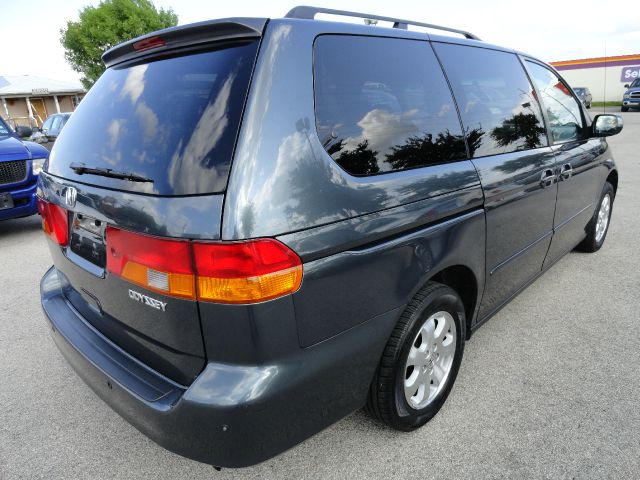 Honda Odyssey 2003 photo 9