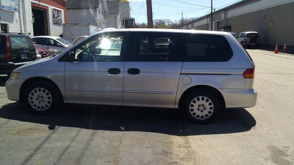 Honda Odyssey 2003 photo 3