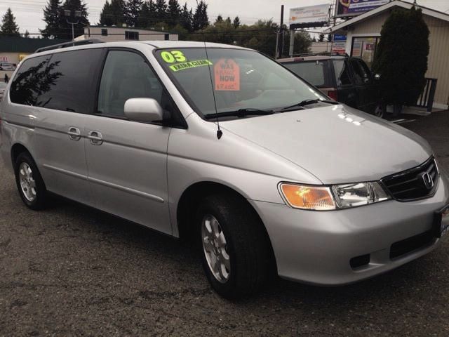 Honda Odyssey 5d Wagon SE w/XM 2WD MiniVan