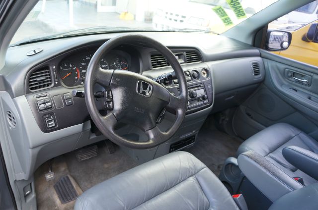 Honda Odyssey 2003 photo 3