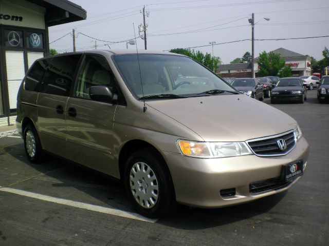 Honda Odyssey 2003 photo 1