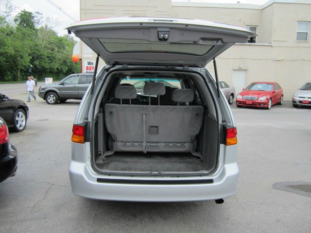 Honda Odyssey 2003 photo 1