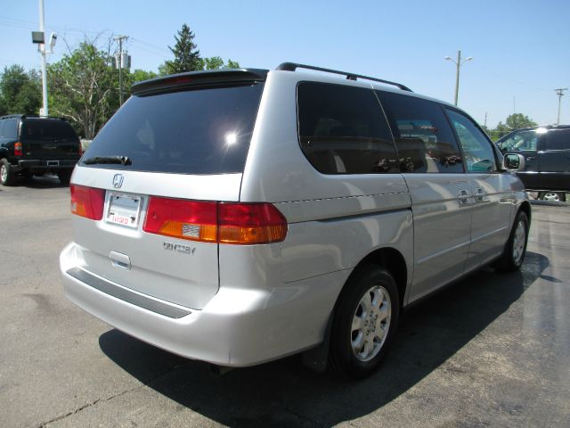 Honda Odyssey 2003 photo 1