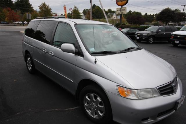 Honda Odyssey 2003 photo 2