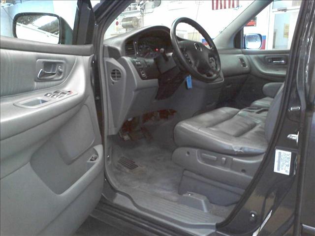 Honda Odyssey 2003 photo 1