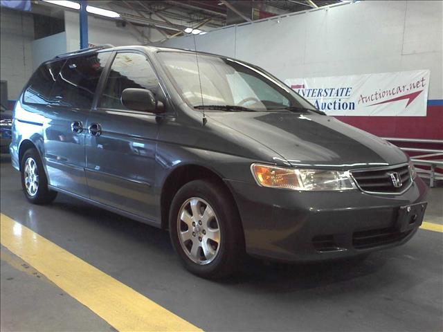 Honda Odyssey 2003 photo 2