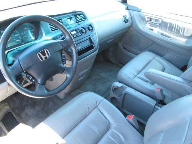 Honda Odyssey 2003 photo 12