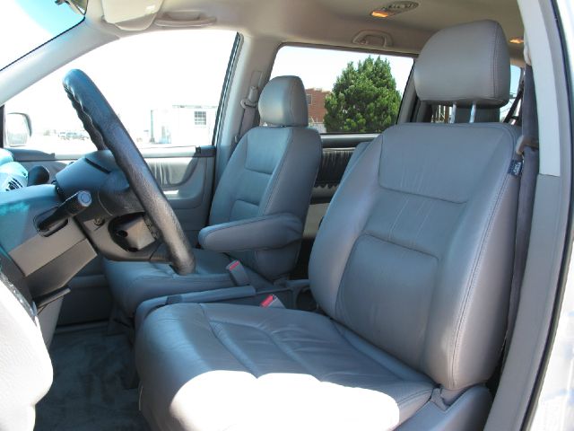 Honda Odyssey 2003 photo 13