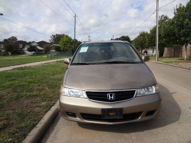 Honda Odyssey 2003 photo 1