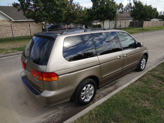 Honda Odyssey 2003 photo 3