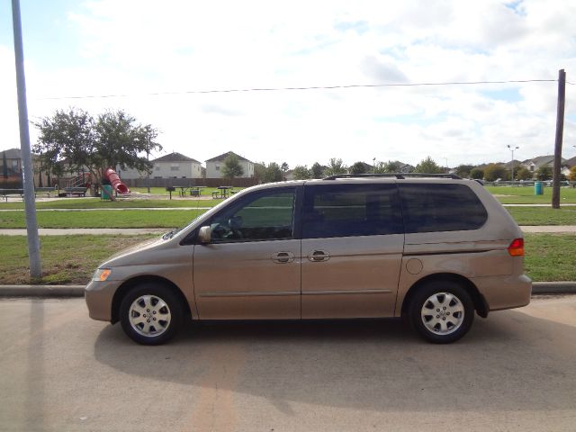 Honda Odyssey 2003 photo 4