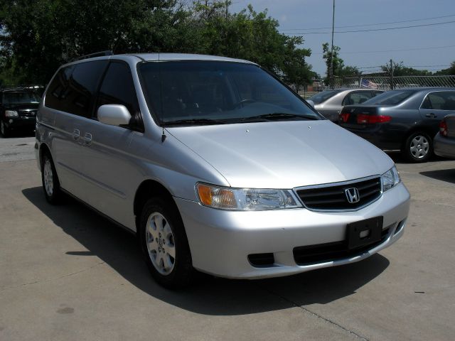 Honda Odyssey 2003 photo 1