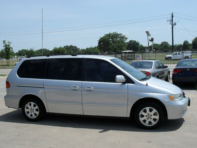 Honda Odyssey 2003 photo 3