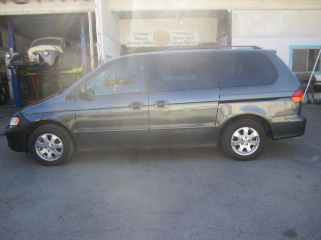 Honda Odyssey 2003 photo 1