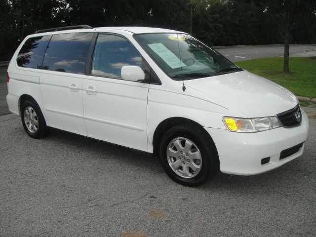 Honda Odyssey 2003 photo 2