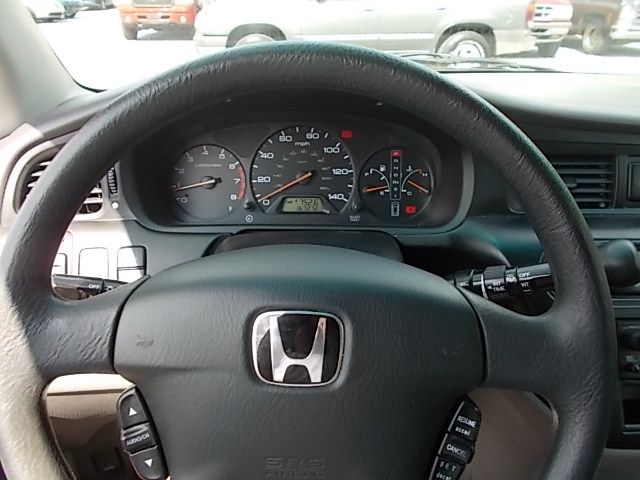 Honda Odyssey 2003 photo 12