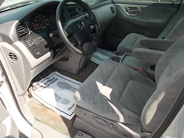 Honda Odyssey 2003 photo 24