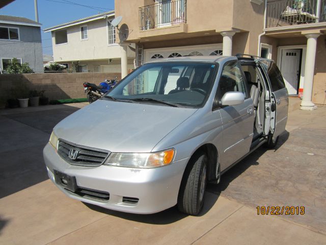 Honda Odyssey 2003 photo 3