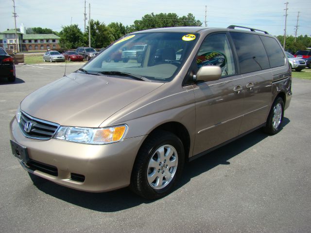 Honda Odyssey 2003 photo 1