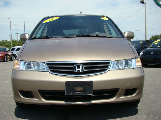 Honda Odyssey 2003 photo 3